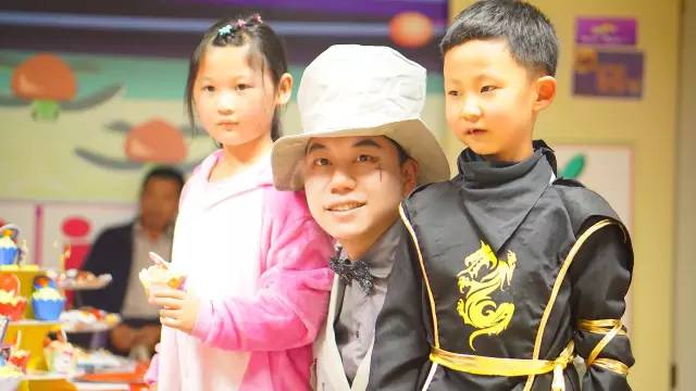 http://mmbiz.qpic.cn/mmbiz/SQiaUICuDWI1cBBM88rQ5bC8pWVgEVJviaPAQjiaSIwgvTOA48OEKNN6w5S6ohuiaibj3QhhvVAhYic3Cp2Q2kOI58ng/640?wx_fmt=jpeg&wxfrom=5&wx_lazy=1