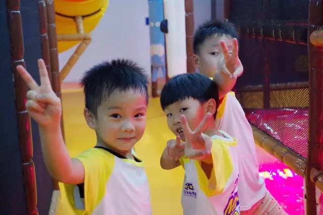 http://mmbiz.qpic.cn/mmbiz_jpg/SQiaUICuDWI0iaTCLMbaHT2YkDQhxgow7tIarlZZ3iaT6yLBHpKMXUXzDMnFPw1jzgdnHHyLicxJx8JKrhqBLU8l4A/640?wx_fmt=jpeg&wxfrom=5&wx_lazy=1