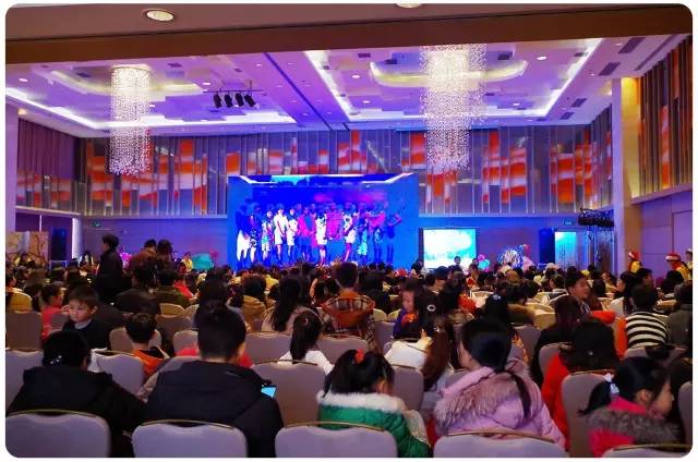 http://mmbiz.qpic.cn/mmbiz_jpg/SQiaUICuDWI3pDDhOaQicVtDlpMicY04LdEOVviap4P2ewr96pxvUhOFMqILcdcIMapqlH0zfYGxM3r46GlTtYkdZQ/640?wx_fmt=jpeg&wxfrom=5&wx_lazy=1