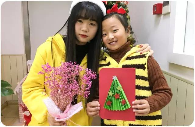 http://mmbiz.qpic.cn/mmbiz_jpg/SQiaUICuDWI3kClEl0VUeRGaB8TMpNIYOyls7ibh1ySkuFqQYvNfkOknYUrVfzxlD7ctOu5OZx0OdNoNuqQcxAeg/640?wx_fmt=jpeg&wxfrom=5&wx_lazy=1