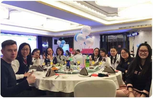 http://mmbiz.qpic.cn/mmbiz_jpg/SQiaUICuDWI2KBGYA9FO5ymBQvoEIWHluyiaaz75YZDYDrtY39hdJoWWc9eF9gx7QtXAeZvA3gdk7UBibSicCiaaydQ/640?wx_fmt=jpeg&wxfrom=5&wx_lazy=1